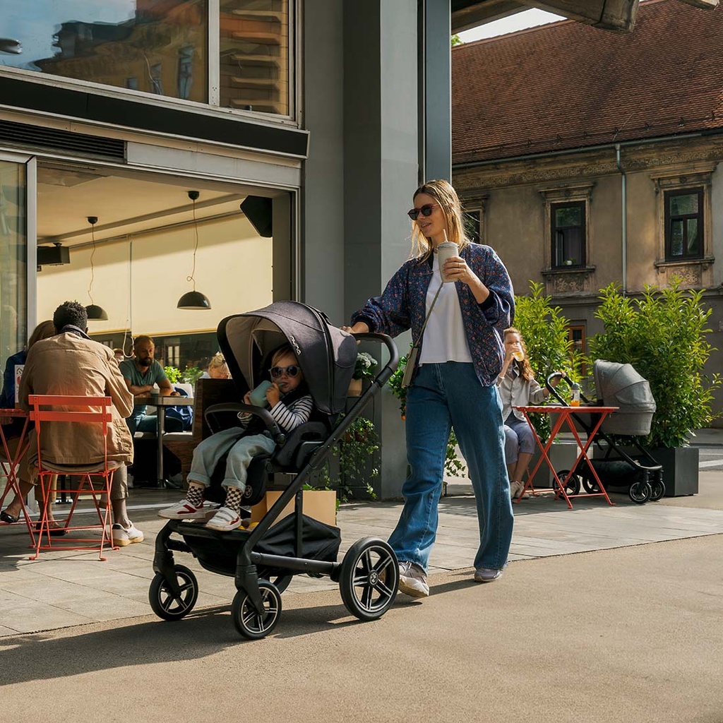 Kinderwagen Mixx next (Nuna x BMW)