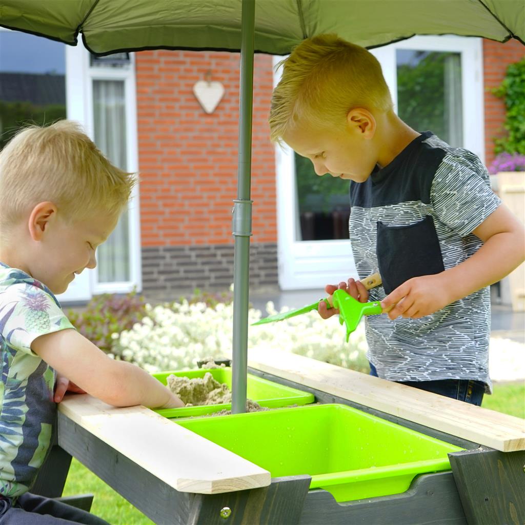 *Zand-, water- en picknicktafel (+acc.)