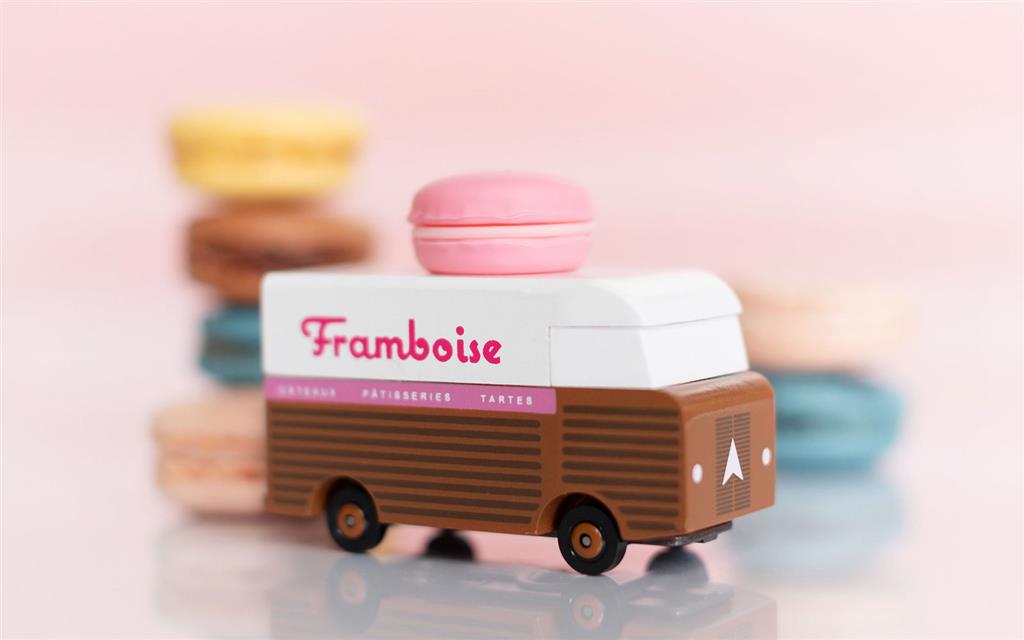 Auto macaron framboise