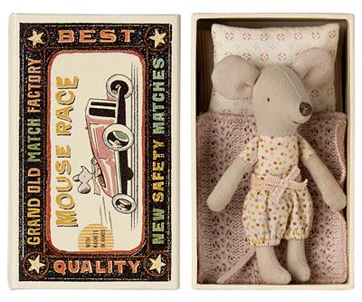 Little sister mouse in matchbox 11cm